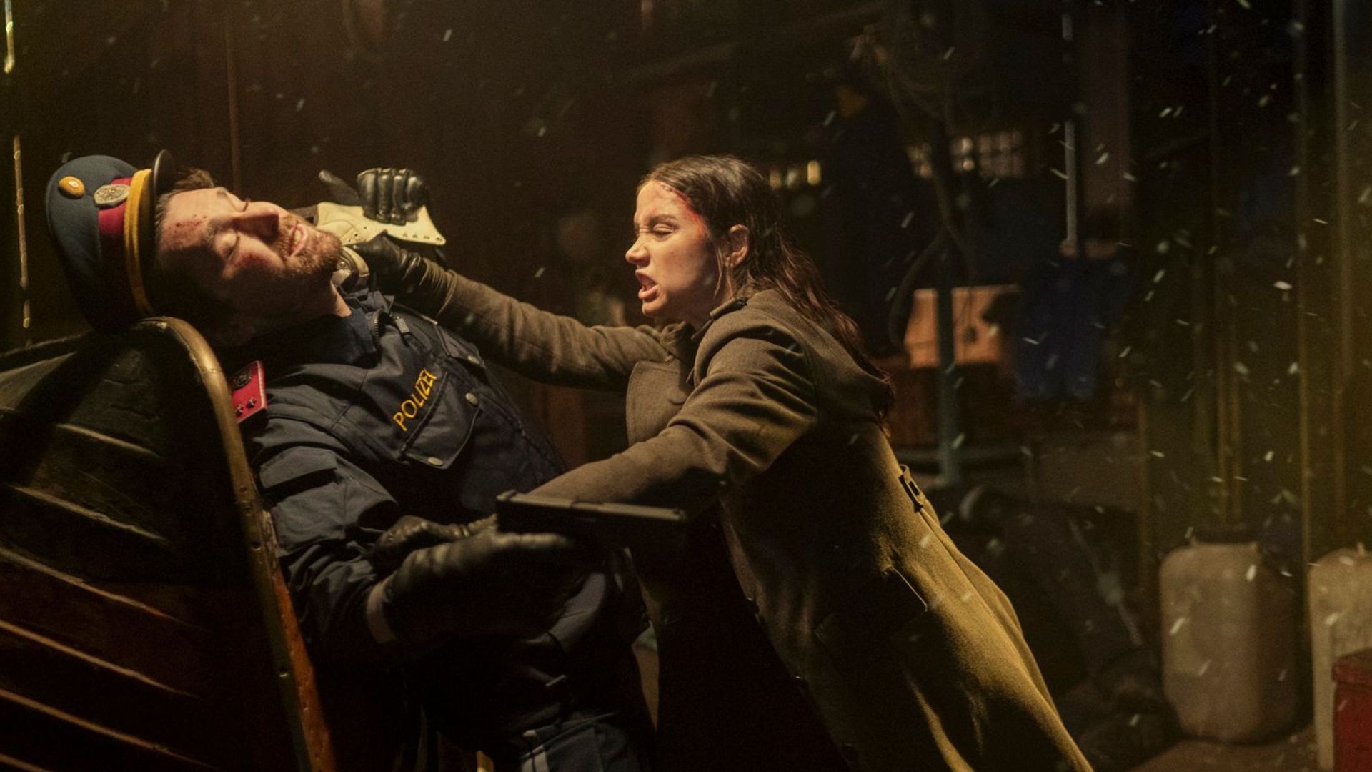 Eve Macarro dans un confrontation brutale.