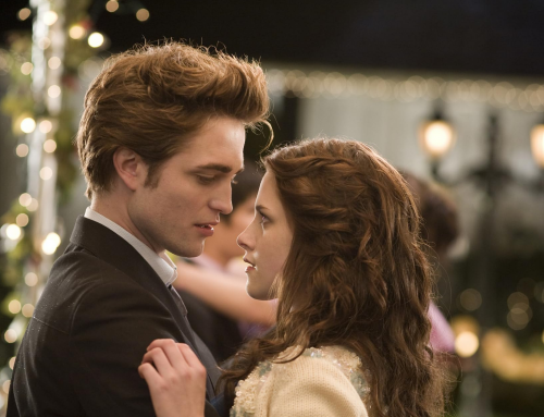 TWILIGHT CHAPITRE 1 – FASCINATION : Une aura partagée entre le nanar gothique et le chef-d’œuvre romantique