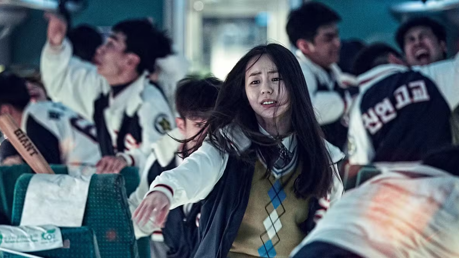 Une femme en panique lors de l'invasion du train dans dernier train pour Busan