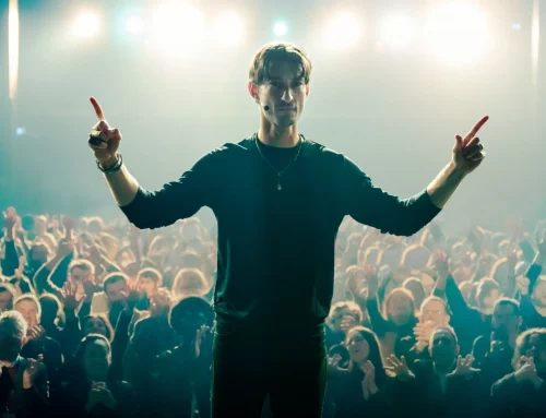 GOUROU : La manipulation à la destruction