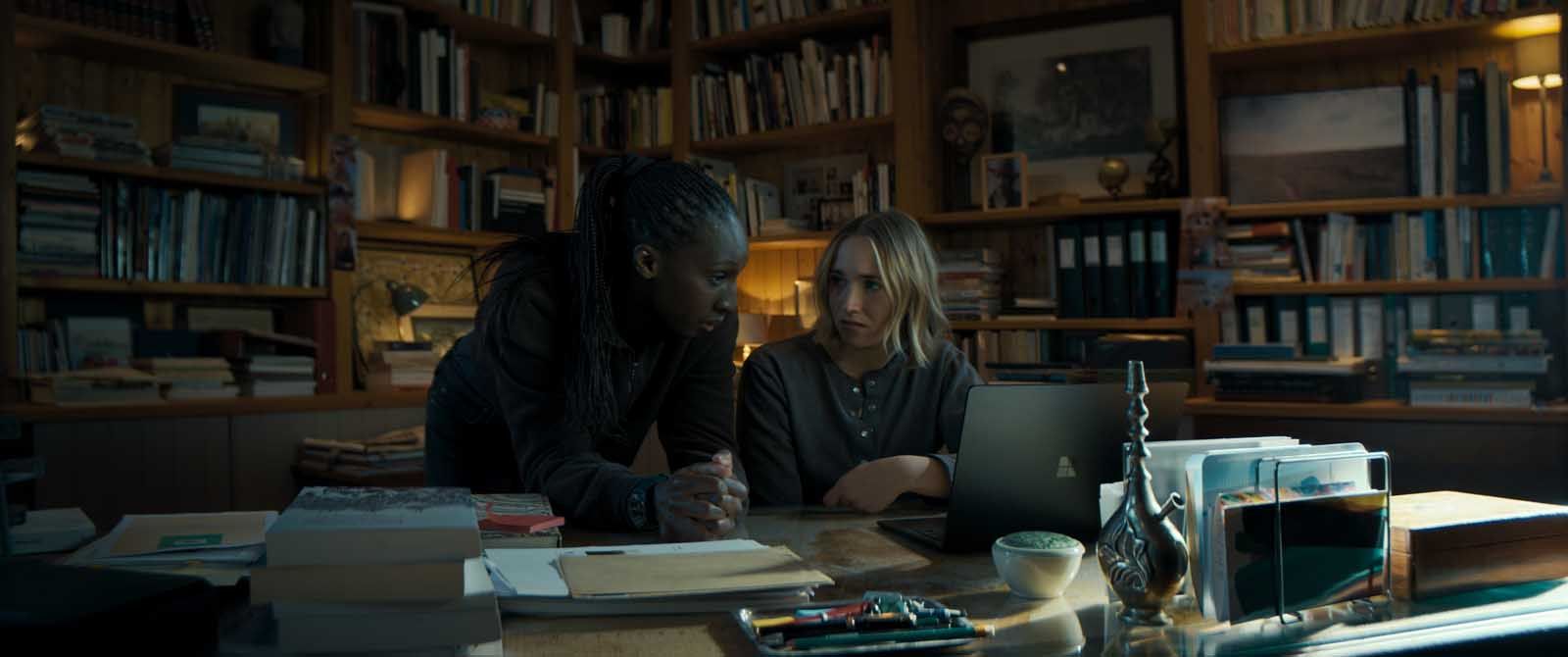 Copyright 2026_NOLITA_CINEMA_–_CHEVALDEUXTROIS_–_WRONG_MEN_–_FRANCE_3_CINEMA_–_MARVELOUS_PRODUCTIONSStars Eye Haïdara, Chloé Jouannet Film Mata